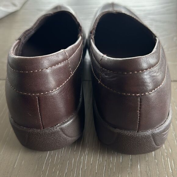 Dansko Women’s Abigail Brown Leather Slip On Clogs Nursing Comfort Shoes Size 38 - Picture 4 of 12